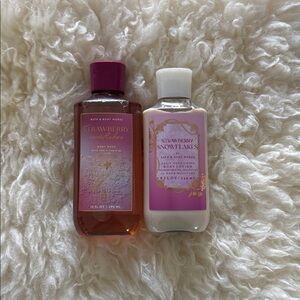 New BBW Strawberry Snowflakes Daily Nourishing Body Care Set